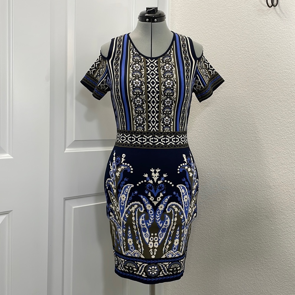 Chelsea & Violet Elegant Floral Cold Shoulder Knit Dress